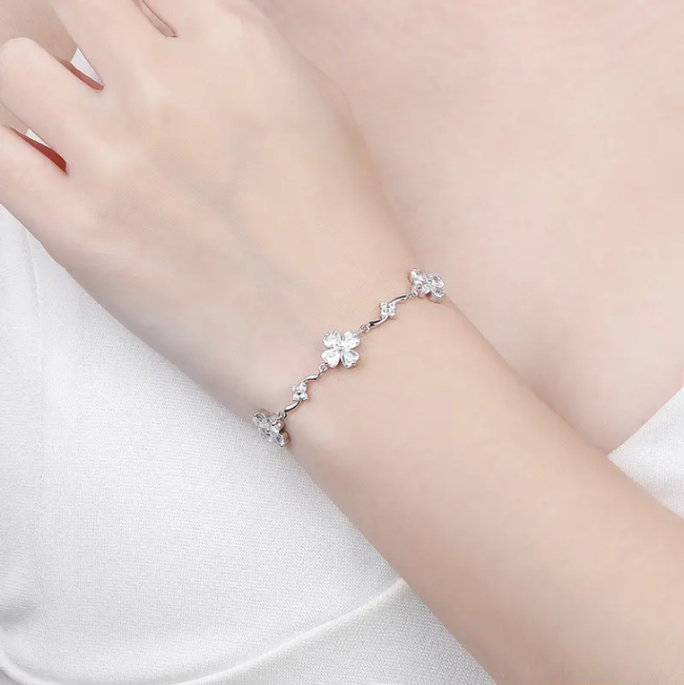 Clover Leaf Bracelet