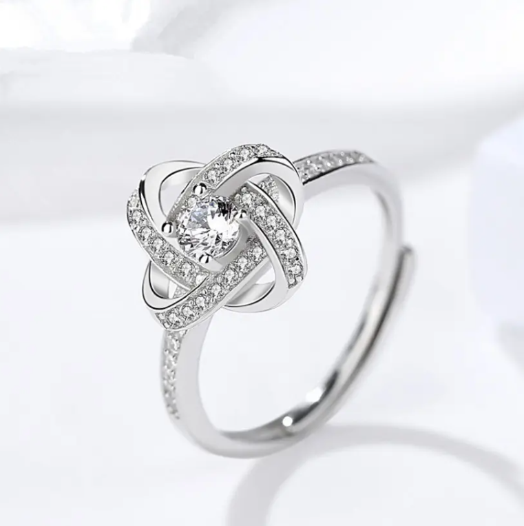 Flower Shape Engagement Ring