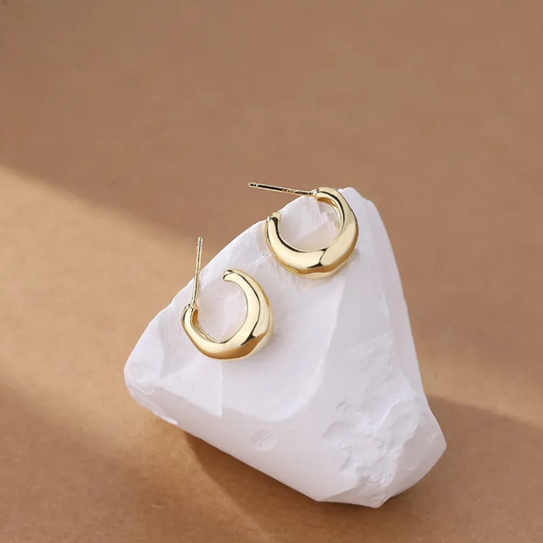 Smooth C Shape Earrings